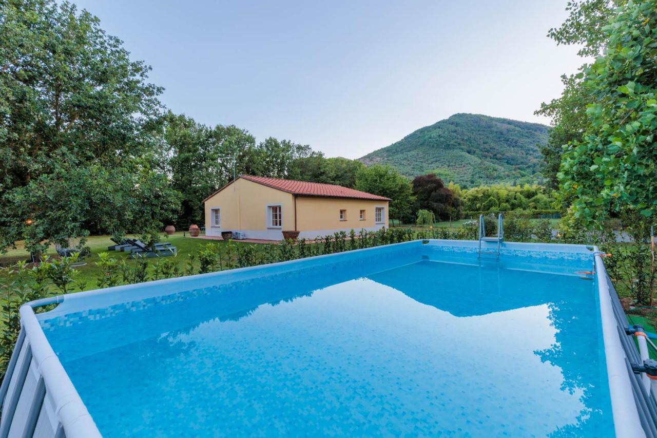 Villa Bassotta, A Charming Cottage Lucca Luaran gambar