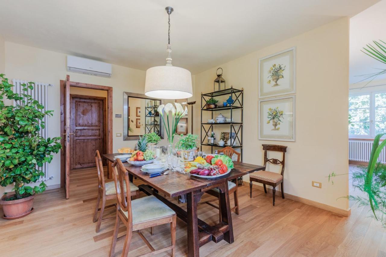 Villa Bassotta, A Charming Cottage Lucca Luaran gambar