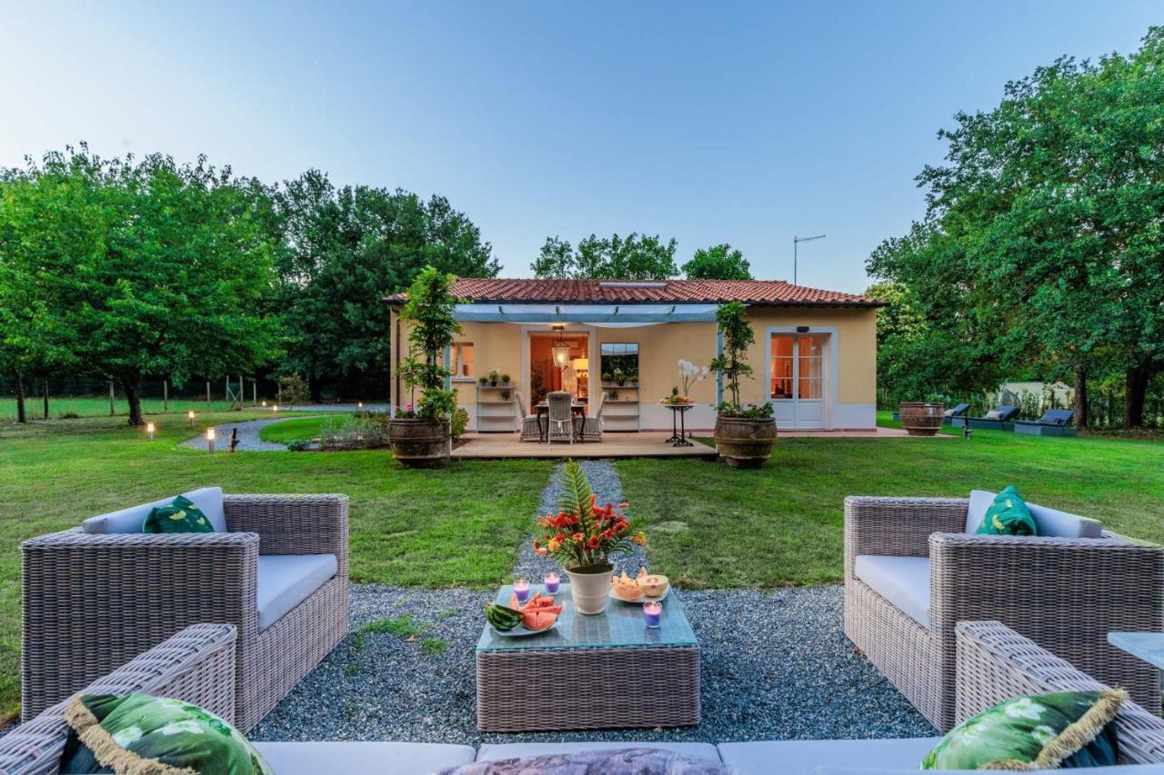 Villa Bassotta, A Charming Cottage Lucca Luaran gambar